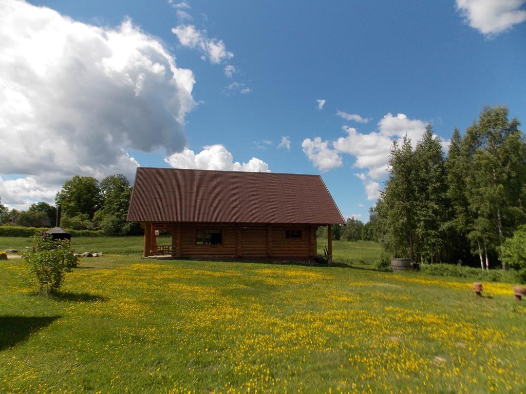 Guest House Kalnini Kārļi Exteriér fotografie